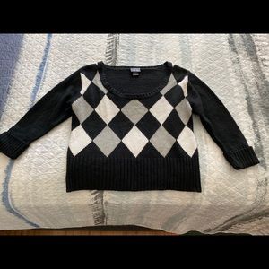 Dots size large sweater
